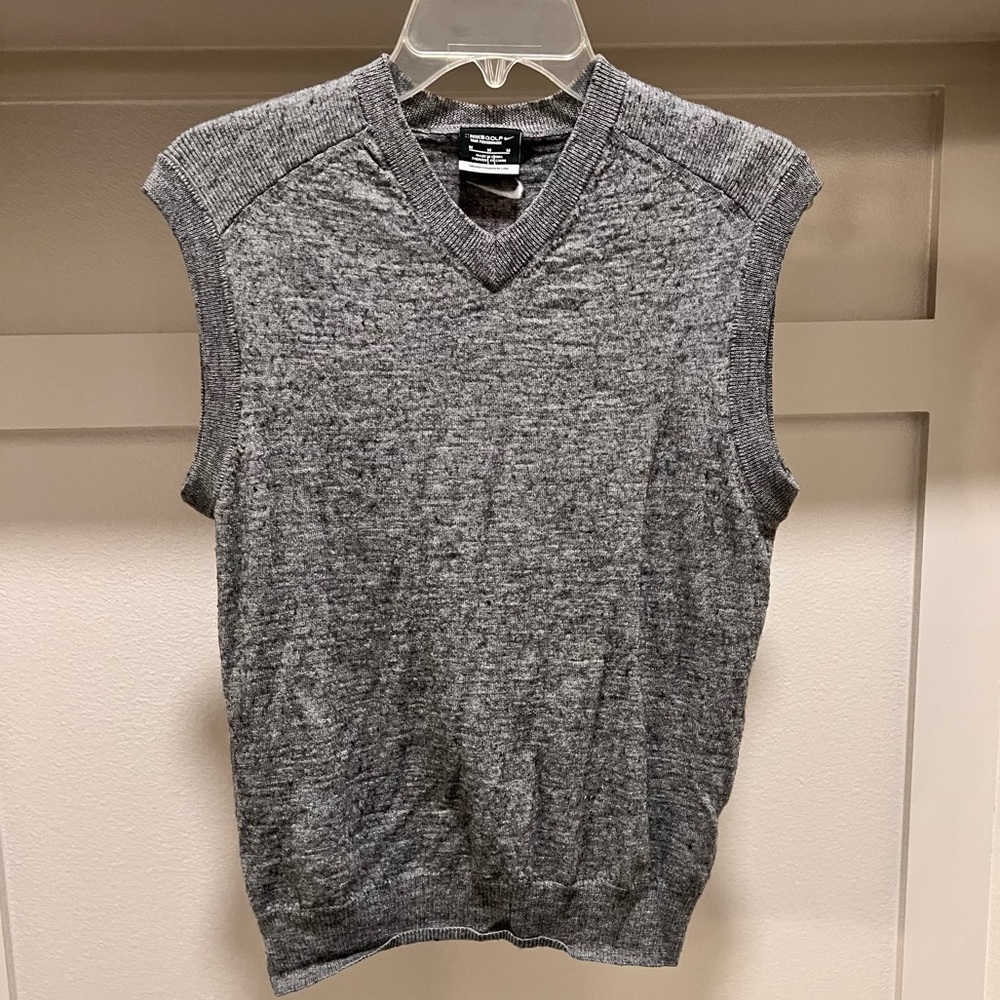 Men’s Nike Golf Vest- Grey size M